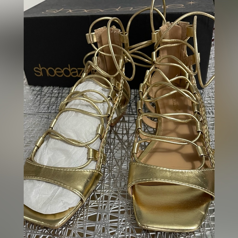 Shoe Dazzle Gold Strappy Women's Sandals